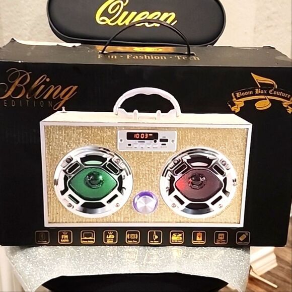 Wireless Express Bling Edition Bluetooth Boombox w/FM Radio & LED Speakers - Picture 5 of 6